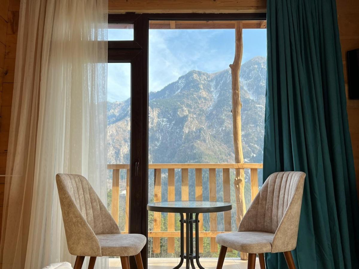 Hotel Khulo Lnn 외부 사진